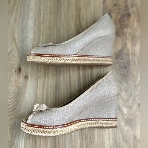 TORY BURCH Canvas Espadrilles Size 7.5 EUC