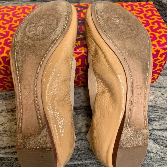 Tory Burch Caroline Patent Leather Ballet Logo Medallion Flat 9.5 Nude Beige