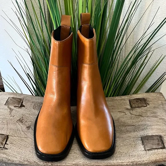Tory Burch Chelsea Bonnie Brown Boots