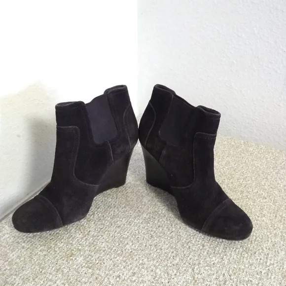 Tory Burch Chelsea Brown Suede Ankle Boots