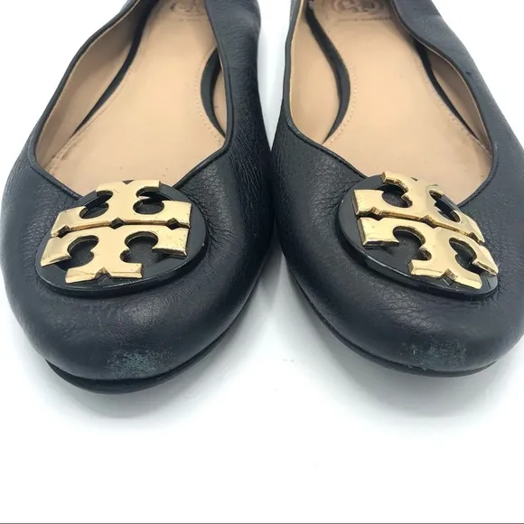 TORY BURCH Claire Ballet Flat Tumbled Leather Black Slip On Logo Gold Flats 9.5