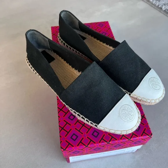 Tory Burch espadrilles color block black canvas with white leather cap toe 7