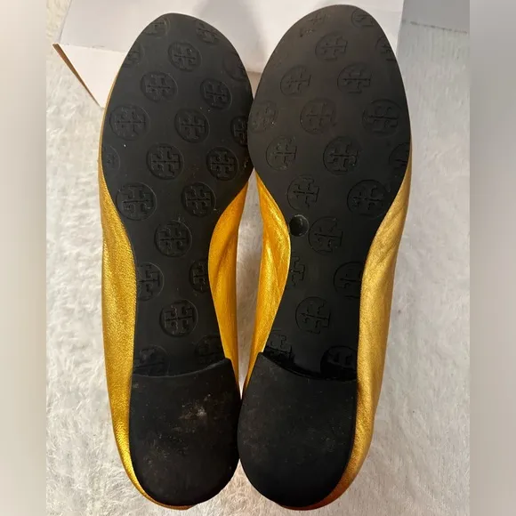 Tory Burch Gold Flats with Metallic Finish 💎