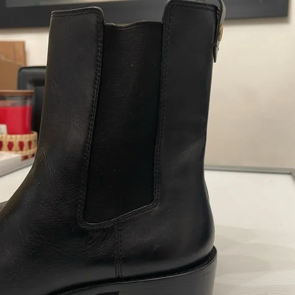 TORY BURCH LEATHER CHELSEA BOOTS WOMENS SIZE 9M