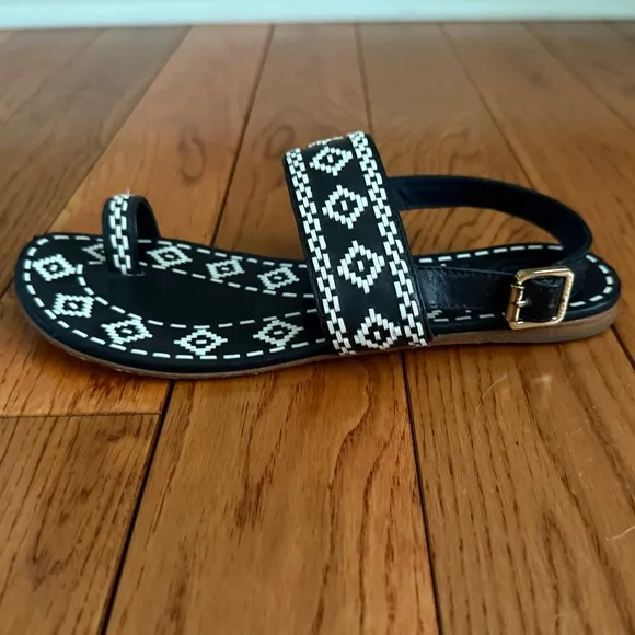 Tory Burch, Leather Sandals, Size 6, Navy &amp; White