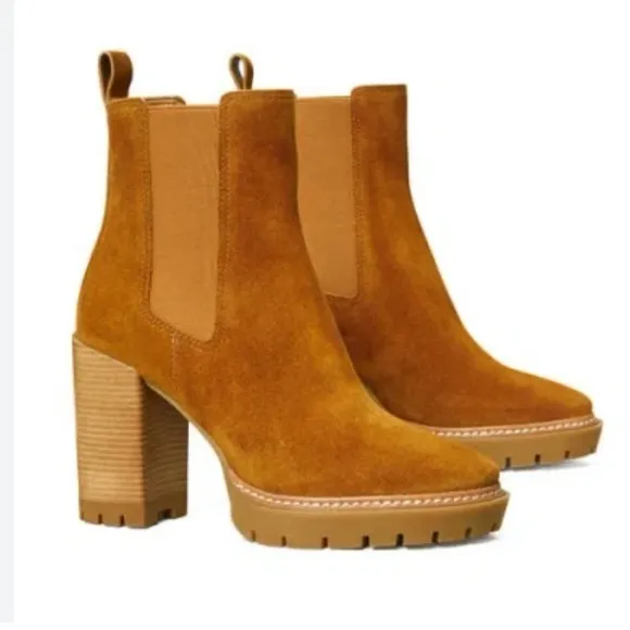 Tory Burch Lug Sole Chelsea boots