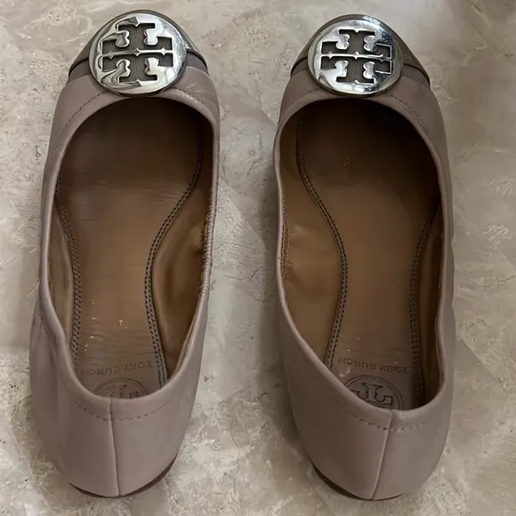 Tory Burch Minnie Cap Toe Light Taupe/Grey  Ballet Flats Women's Size 5