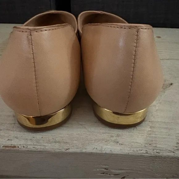 Tory Burch Nicki Pointed Toe Maison Leather Flats Light Oak Tan Gold Heel Size 8
