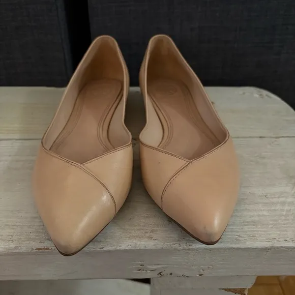 Tory Burch Nicki Pointed Toe Maison Leather Flats Light Oak Tan Gold Heel Size 8