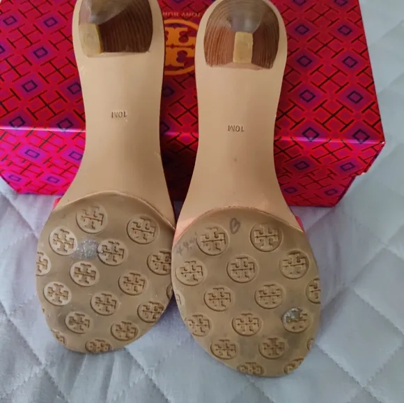 Tory Burch Pink Patent Leather Slip On Sandals Size 10