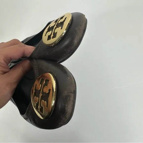 Tory Burch Size 7 M Brown Gold Logo Leather Ballet Flats