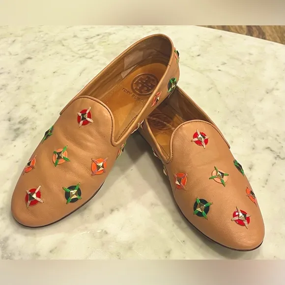 Tory Burch soft leather slip on loafers w/ woven/jeweled embellishments, 6, EUC