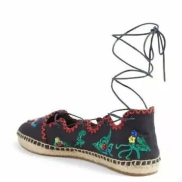 Tory Burch Sonoma Embroidered Ghillie Flats 7 sz 7