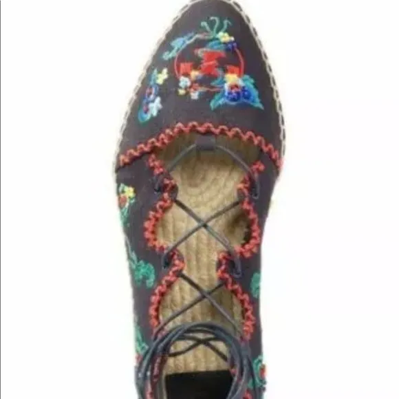 Tory Burch Sonoma Embroidered Ghillie Flats 7 sz 7