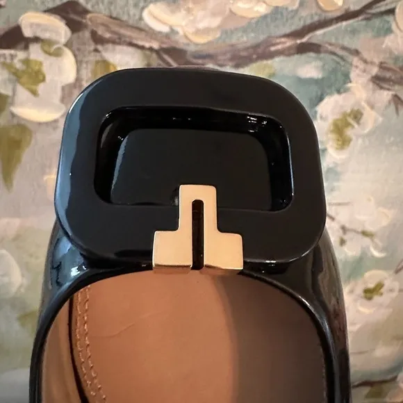 TORY BURCH T-Ring‎ Flat Black Patent Calf Flats size 7C