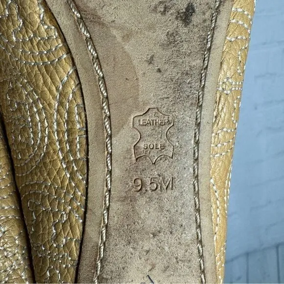 Tory Burch tan embroidered quilted leather round toe ballet flats size 9.5