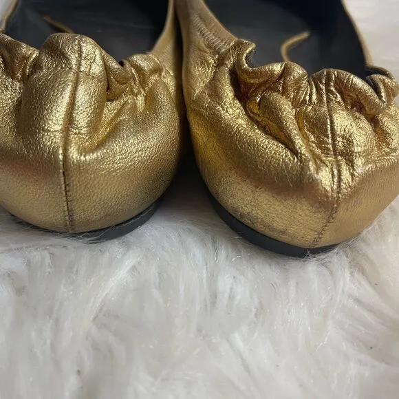 Tory Burch leather Gold slip on  flats round toe gold tone logo accent SZ9M