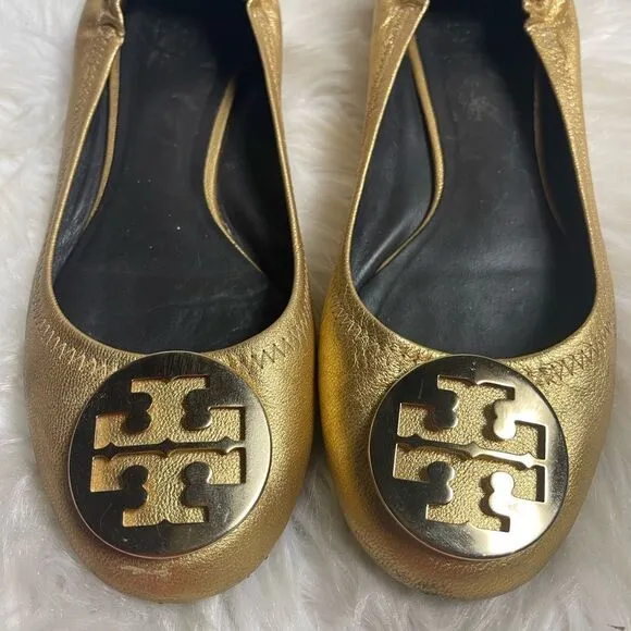Tory Burch leather Gold slip on  flats round toe gold tone logo accent SZ9M