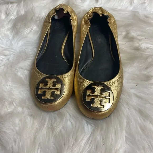 Tory Burch leather Gold slip on  flats round toe gold tone logo accent SZ9M
