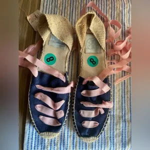 Tory Burch Womens Espadrilles  size 8 Navy /pink  Ankle Wrap Woven Natural NEW