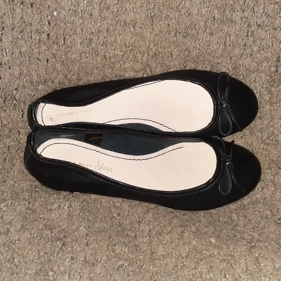 TOSCA BLU-Black Leather Ballet Flats-Bow Detail-Sz 38-7.5 US-NWOB