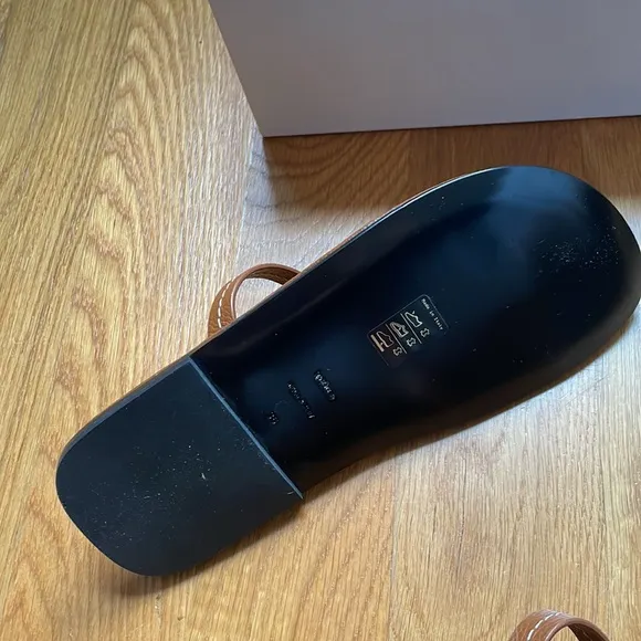 Toteme new season leather sandal