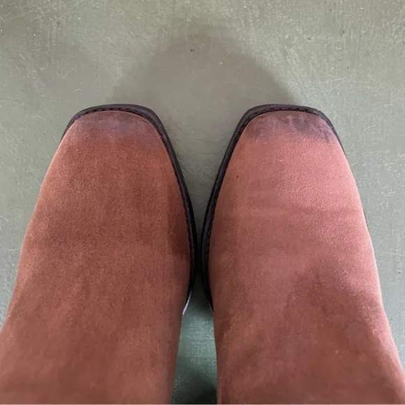 Trask Burnished Point Heeled Chelsea Boots in Nubuck Leather *Mexico*