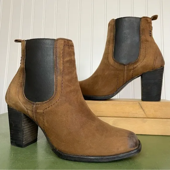 Trask Burnished Point Heeled Chelsea Boots in Nubuck Leather *Mexico*