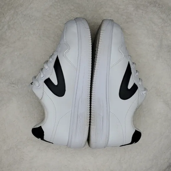 Tretorn Nylite White Leather Low Top Sneakers