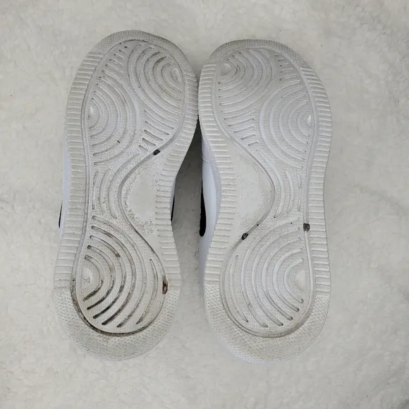Tretorn Nylite White Leather Low Top Sneakers