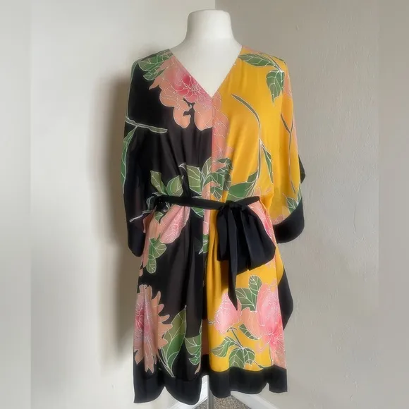 TRINA TURK ✨NWT✨ Love Floral Print Caftan Dress, Size Medium