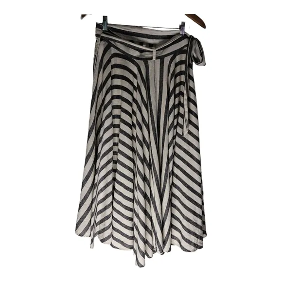Trovata Birds of Paradis True Wrap Skirt Blue and White Linen Blend Small