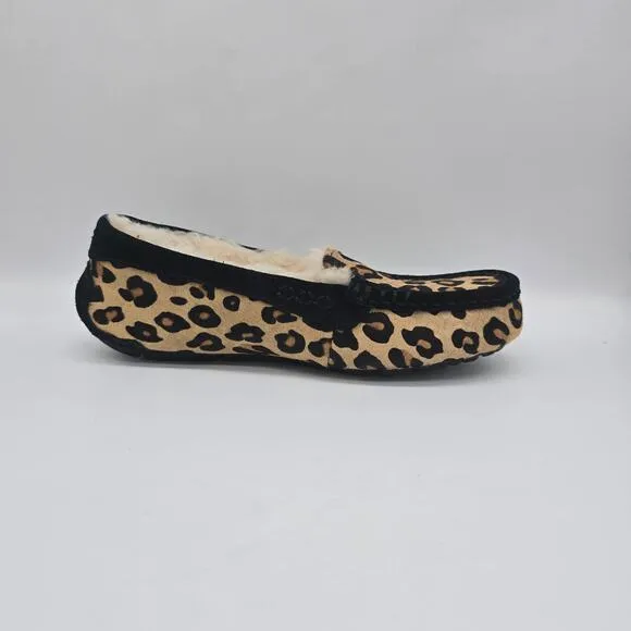 UGG Ansley Leopard Shearling Lined Moccasin Flats 7 Cozy Indoor Outdoor Comfort