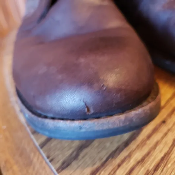Ugg brown leather 2-buckle combat boots 8