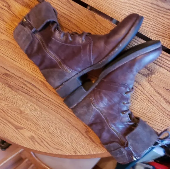 Ugg brown leather 2-buckle combat boots 8