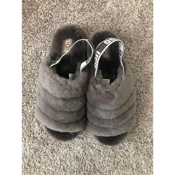 UGG Fluff Yeah Slides/ Sandals Women’s Grey Size 9