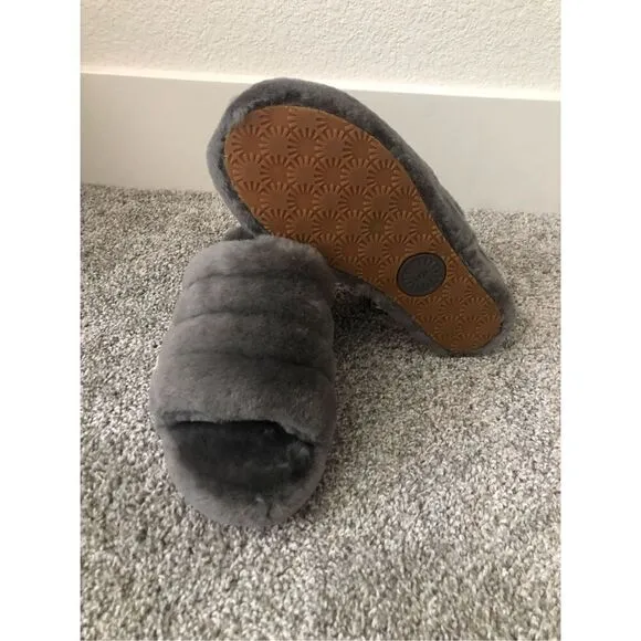 UGG Fluff Yeah Slides/ Sandals Women’s Grey Size 9