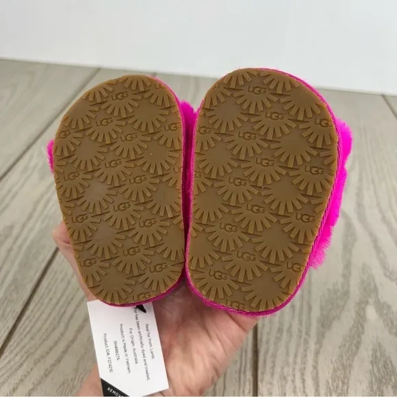 UGG Infant Fluff Yeah Furry Fuzzy Sandals 02/03 S 6-12 months Pink $55