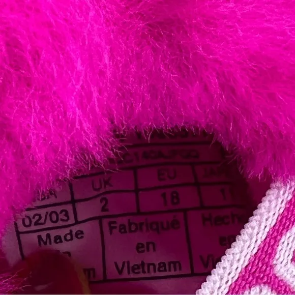 UGG Infant Fluff Yeah Furry Fuzzy Sandals 02/03 S 6-12 months Pink $55