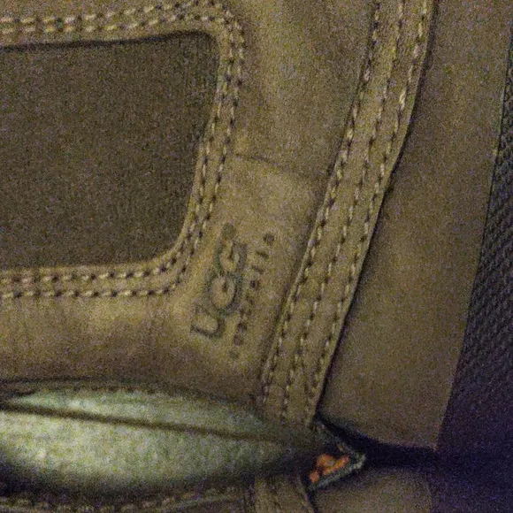 UGG Kids Winter Chelsea Boots #5671