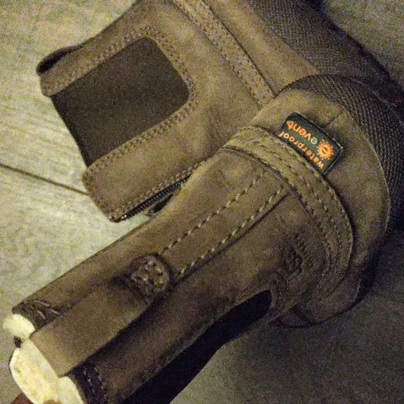 UGG Kids Winter Chelsea Boots #5671