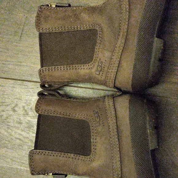 UGG Kids Winter Chelsea Boots #5671