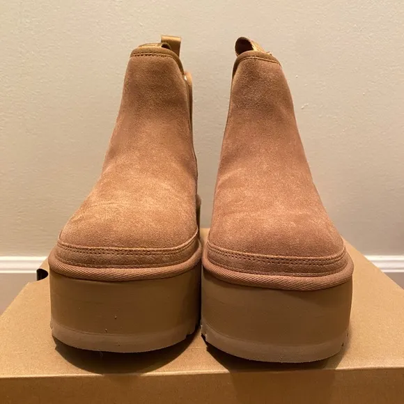 UGG Neumel Chelsea Platform Boots Shoes Booties Chestnut NIB
