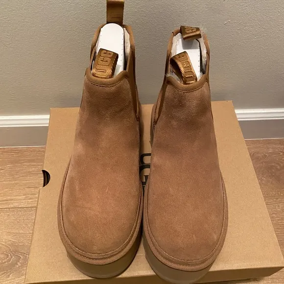 UGG Neumel Chelsea Platform Boots Shoes Booties Chestnut NIB