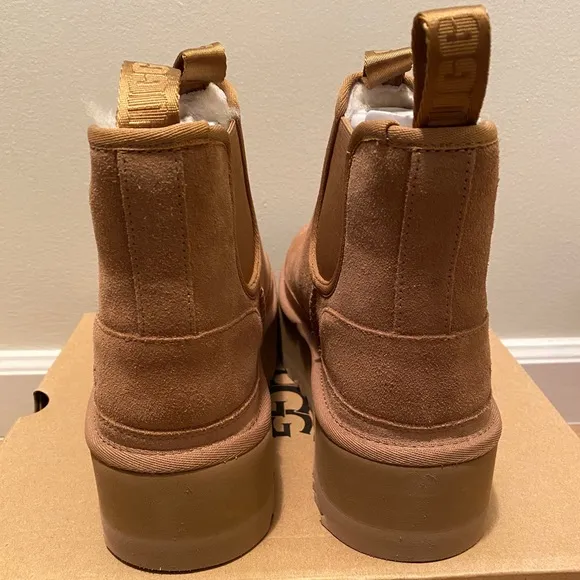 UGG Neumel Chelsea Platform Boots Shoes Booties Chestnut NIB