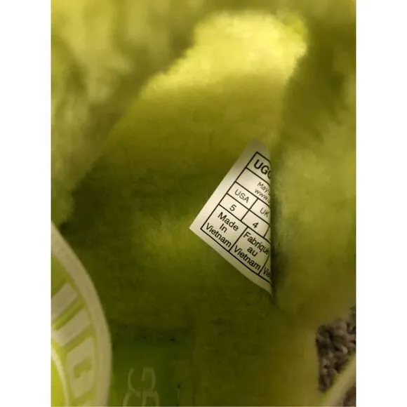 UGG oh yeah fluffy Slide Slipper Sandals Women’s Neon Green Size 5