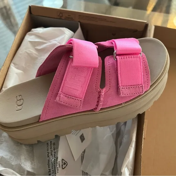 UGG Pink Bliss Clem Suede Platform Sandals, NWT, Size 7.5