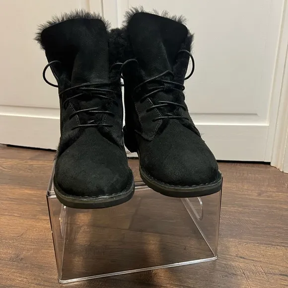 Ugg Quincy Boot Size Women’s 10 Color Black