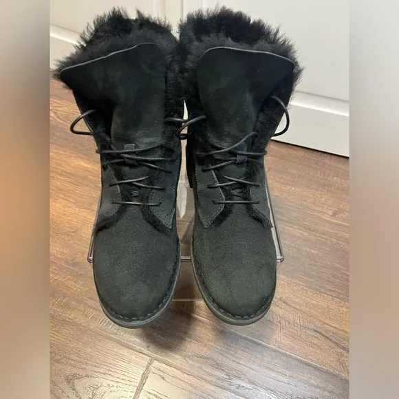 Ugg Quincy Boot Size Women’s 10 Color Black