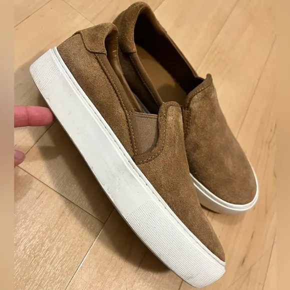 UGG Slip on Caramel size 7